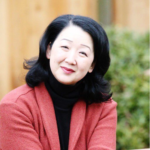 Dr. Sandra Song